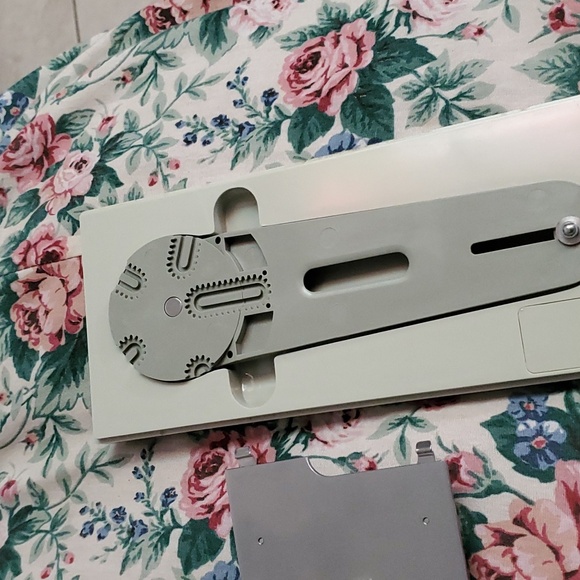 Vintage Accessories/Attachment for Sears Kenmore Sewing Machine - Picture 6 of 6